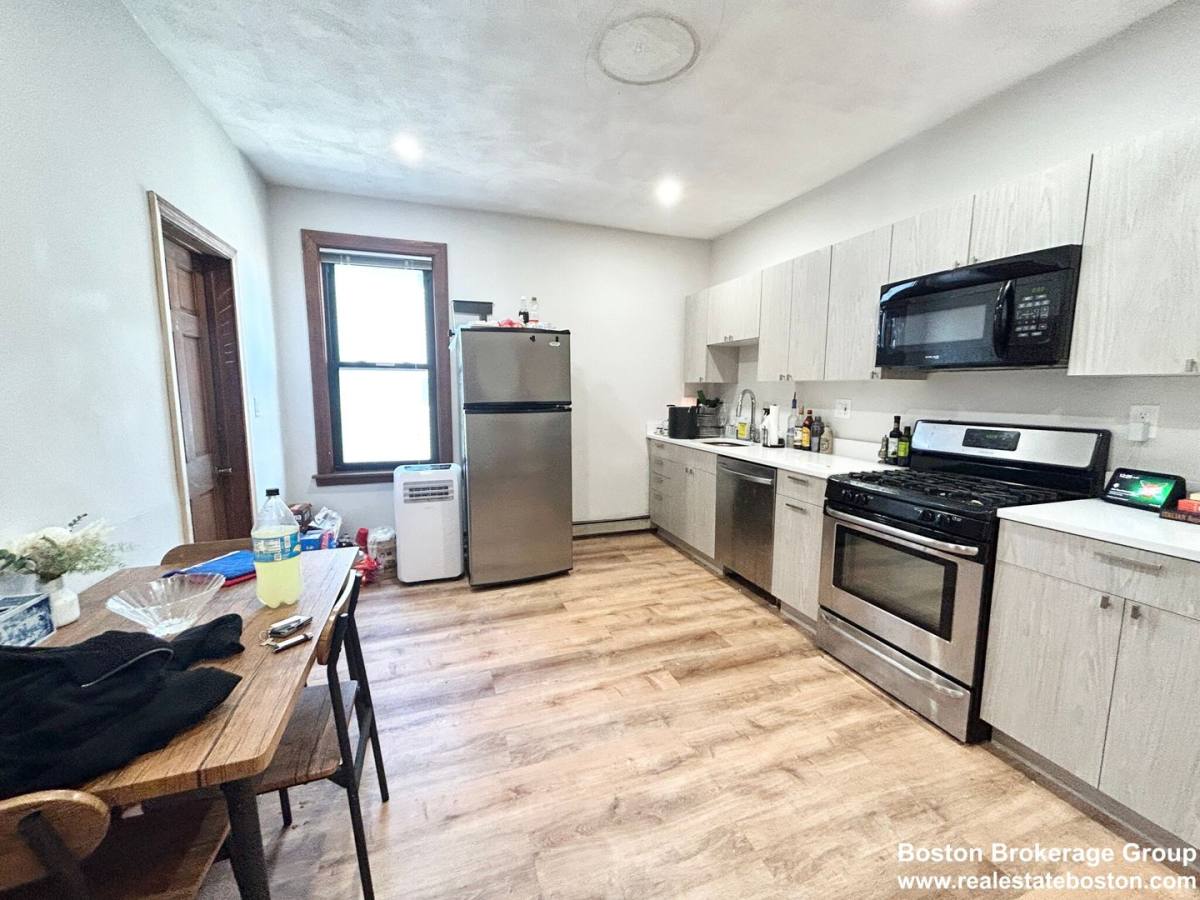 Apartment for rent at 1566 Tremont St #2, Roxbury Crossing, MA 02120