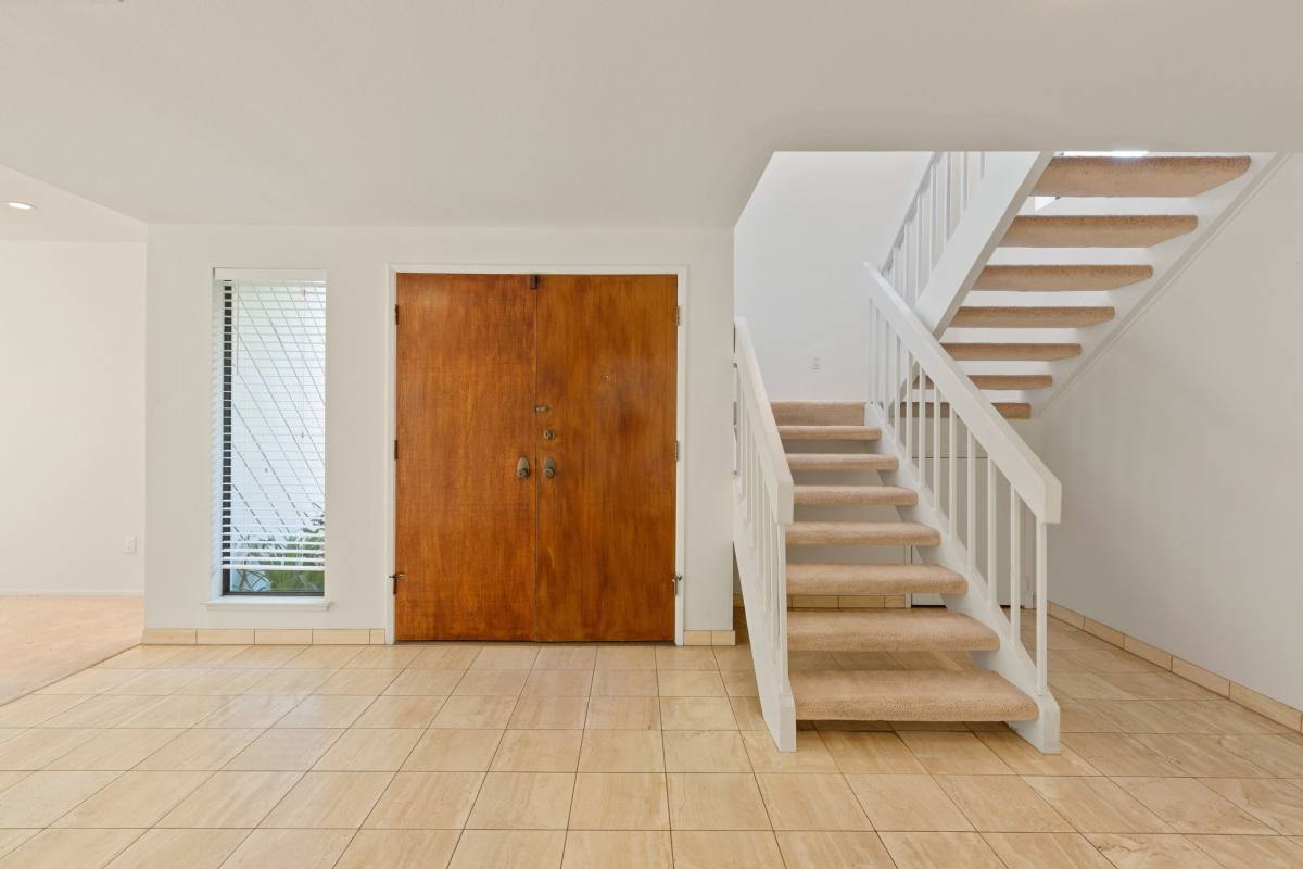 House for rent at 2545 Angelo Dr, Los Angeles, CA 90077