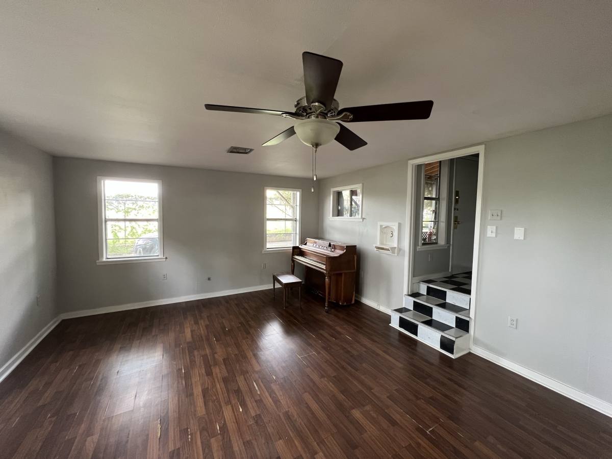 Apartment for rent at 293 Post Ave #3, San Antonio, TX 78215
