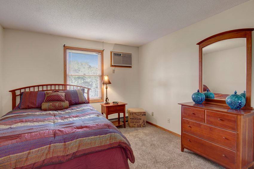 Apartment for rent at 3475 Golfview Dr #4251, Saint Paul, MN 55123