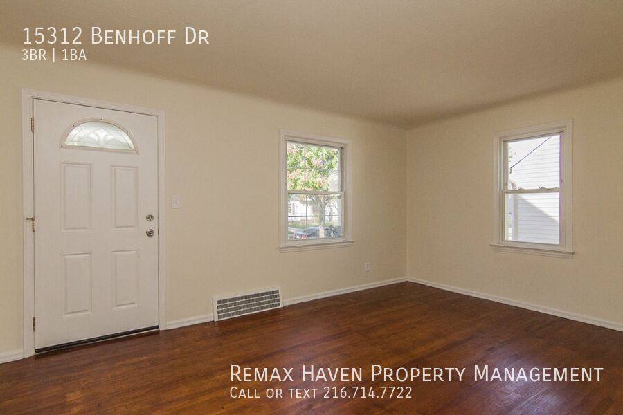 House for rent at 15312 Benhoff Dr, Maple Heights, OH 44137