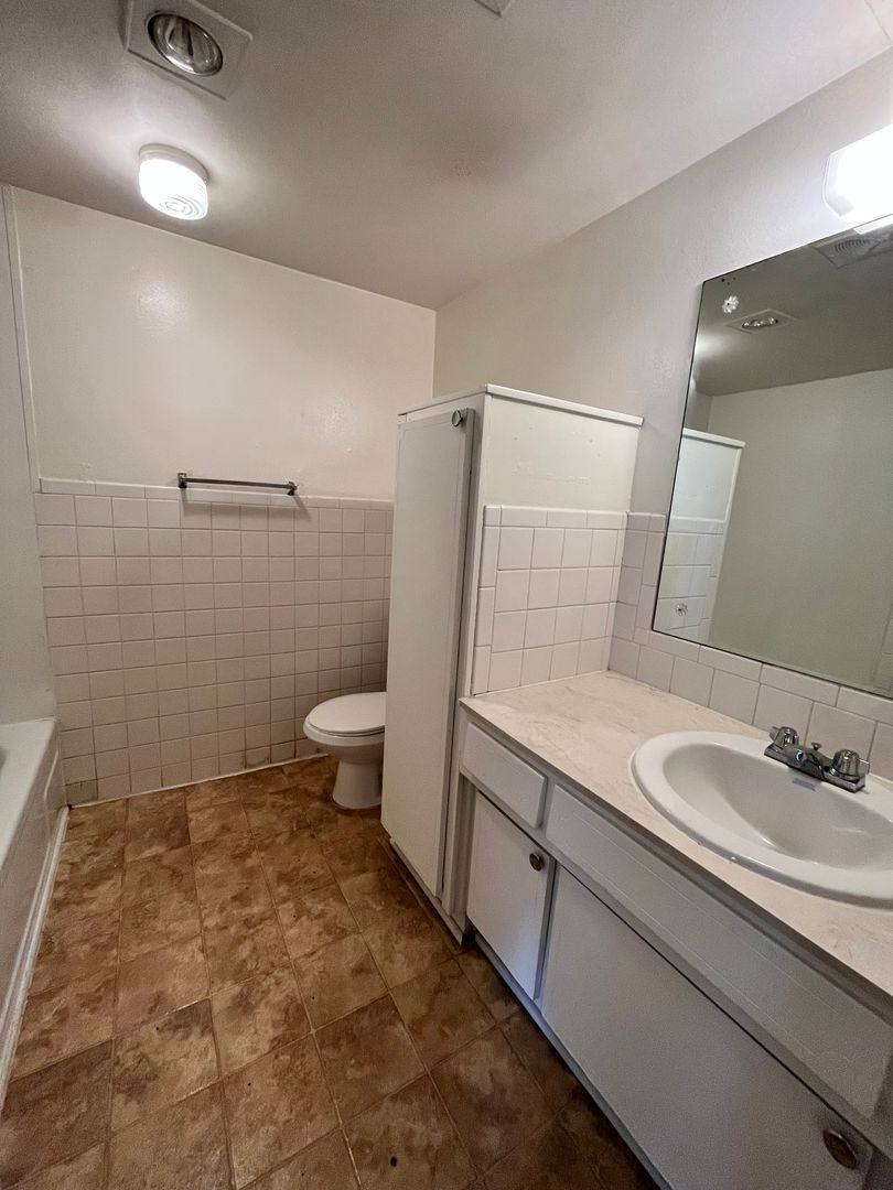 Apartment for rent at 917 Dreiling Rd, Junction City, KS 66441