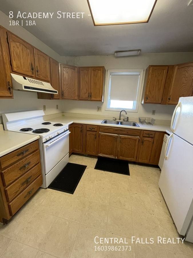 Apartment for rent at 8 Academy St #2, Dover, NH 03820