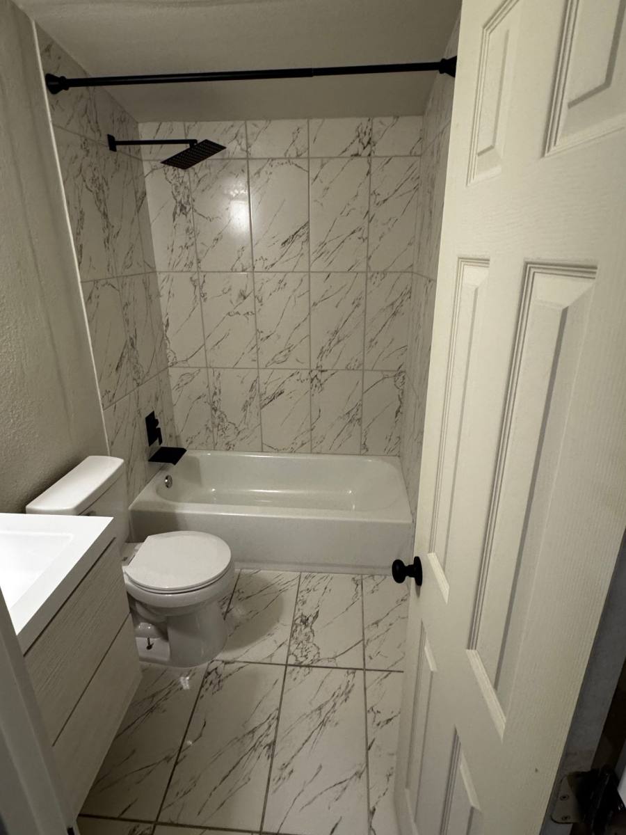 Apartment for rent at 4414 Worth St, Dallas, TX 75246