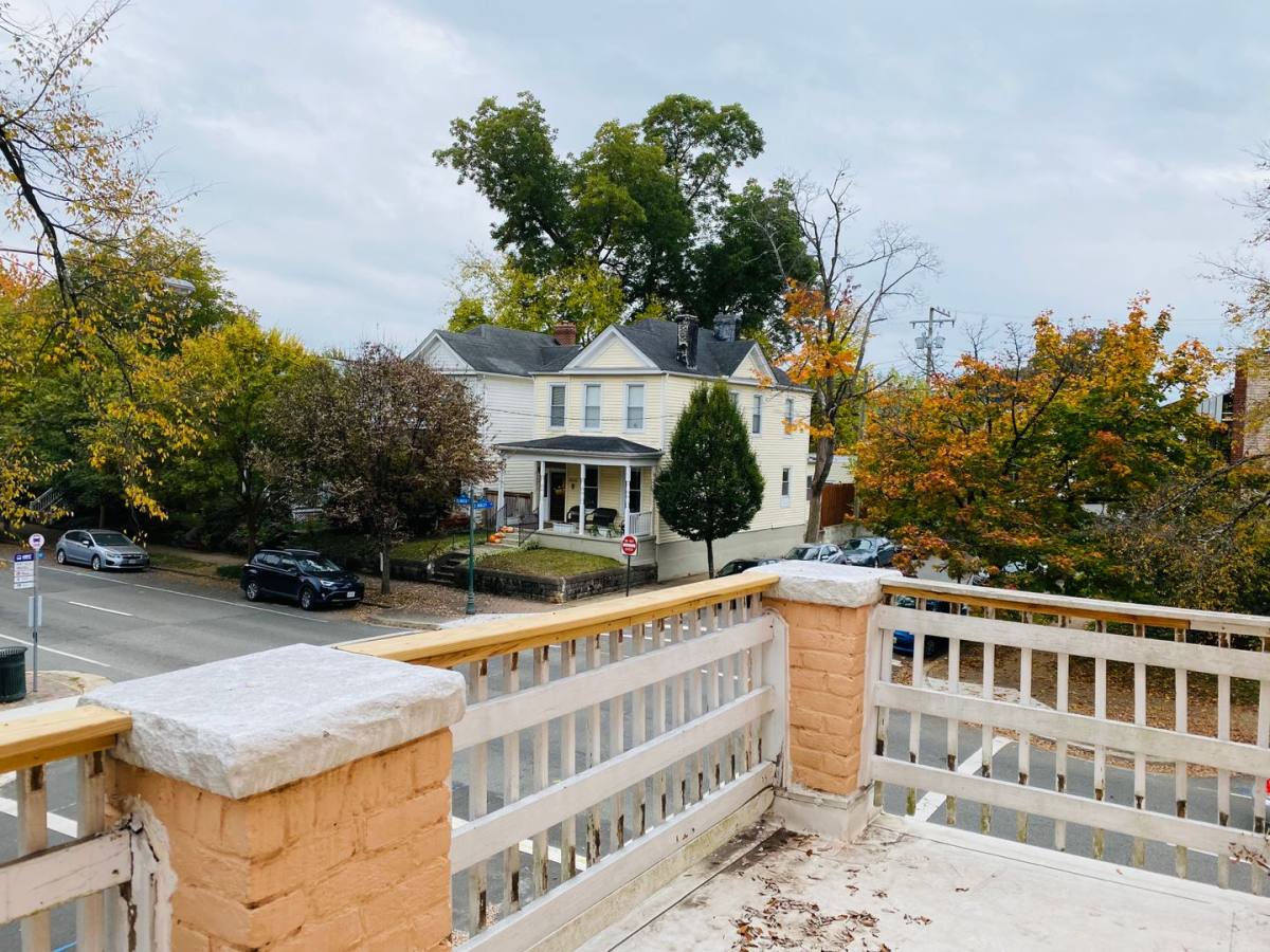 Apartment for rent at 2 N Dooley Ave, Richmond, VA 23221