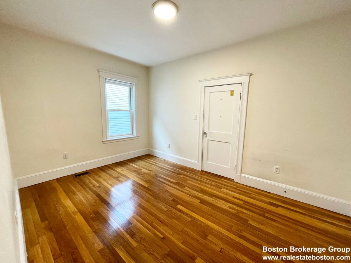 Apartment for rent at 13 Sunset St #1A, Roxbury Crossing, MA 02120