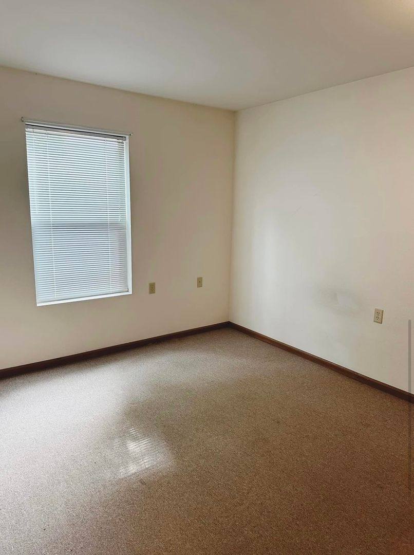 Apartment for rent at 500 NW 2nd St, Abilene, KS 67410