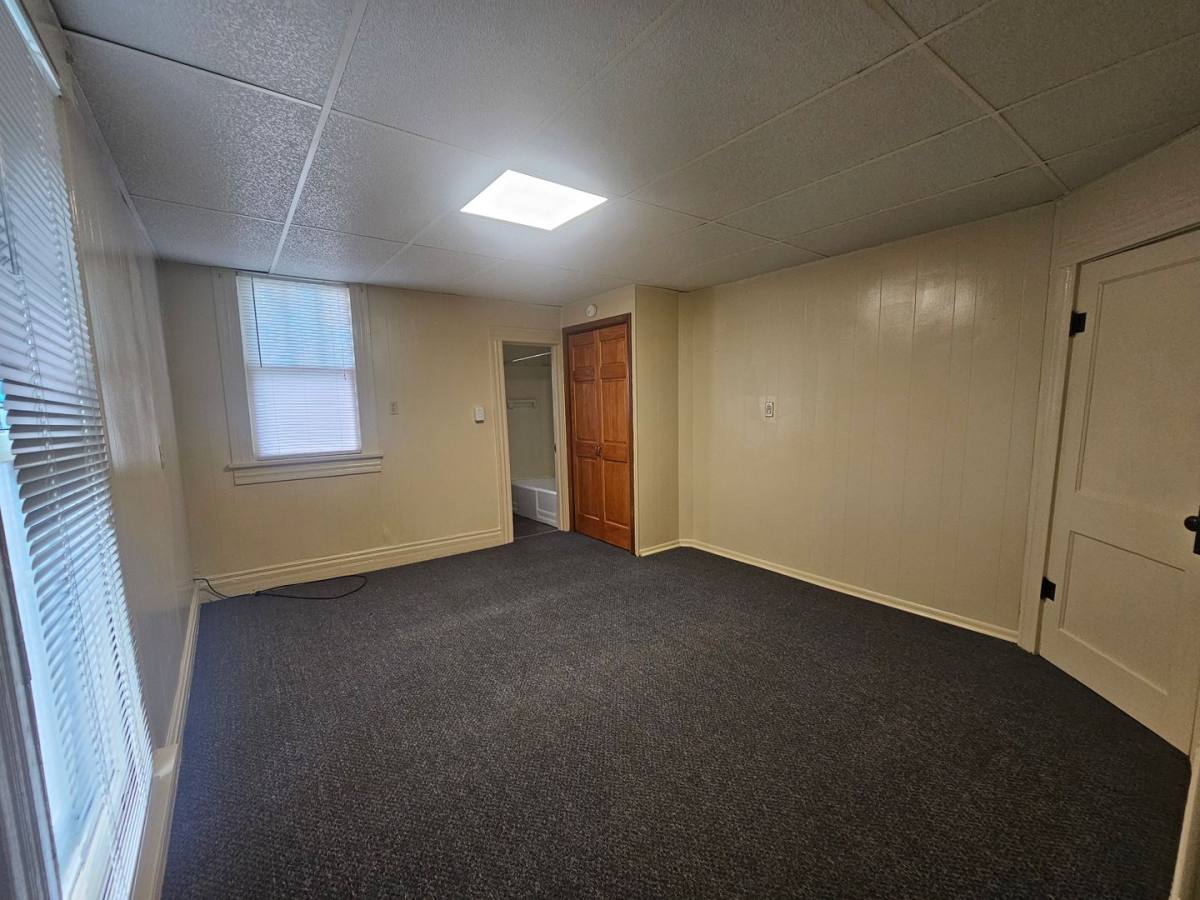 Apartment for rent at 2002 Jefferson St, Anderson, IN 46016
