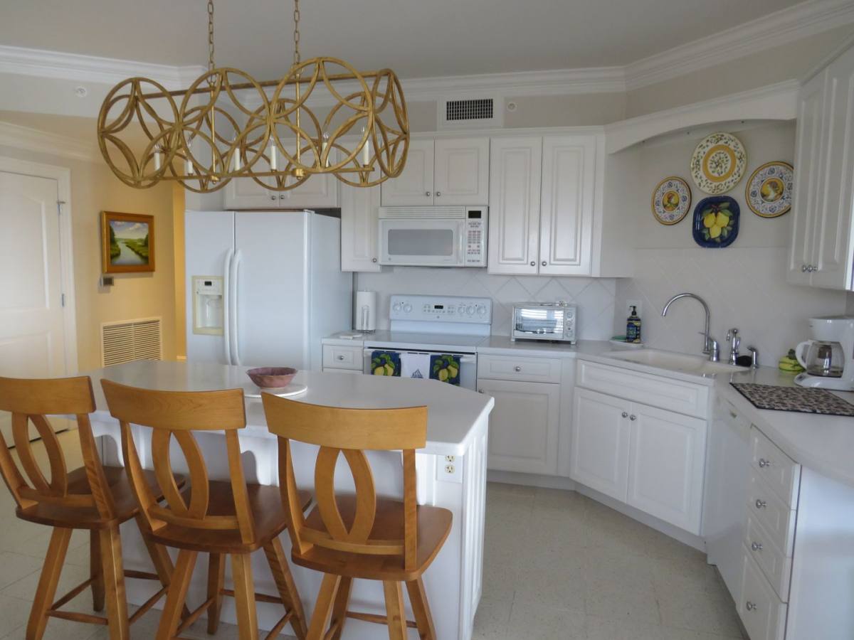 Condo for rent at 4425 Arendell St, Morehead City, NC 28557