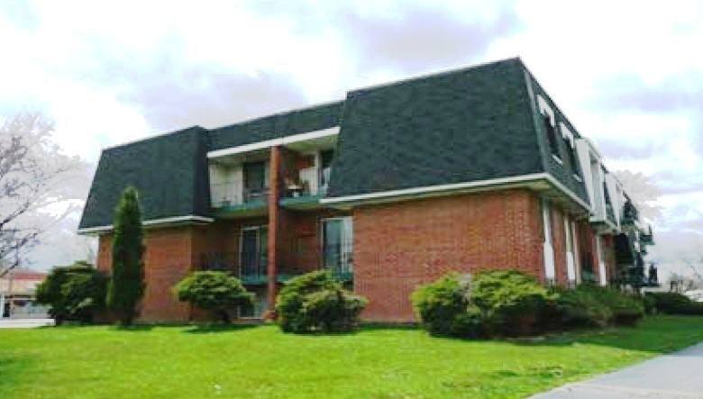Apartment for rent at 5810 St Charles Rd, Berkeley, IL 60163