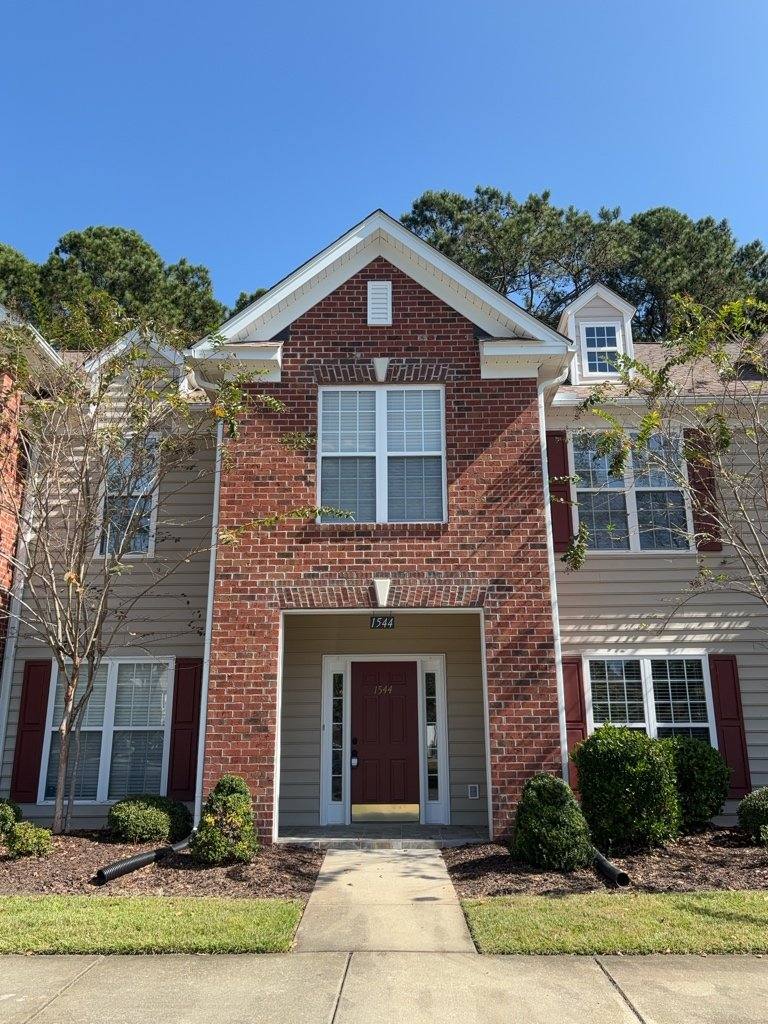 Townhouse for rent at 1544 Oxborough Circle, Mount Pleasant, SC 29466