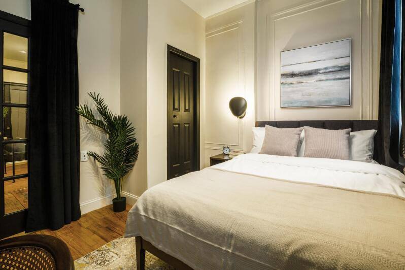 Apartment for rent at 518 E 83rd St #2C, New York, NY 10028