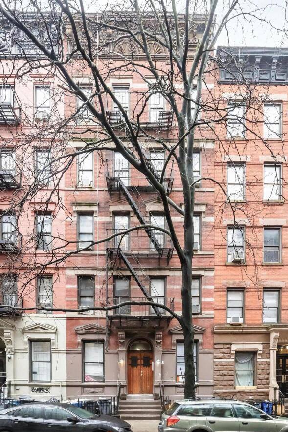 Apartment for rent at 518 E 83rd St #2C, New York, NY 10028