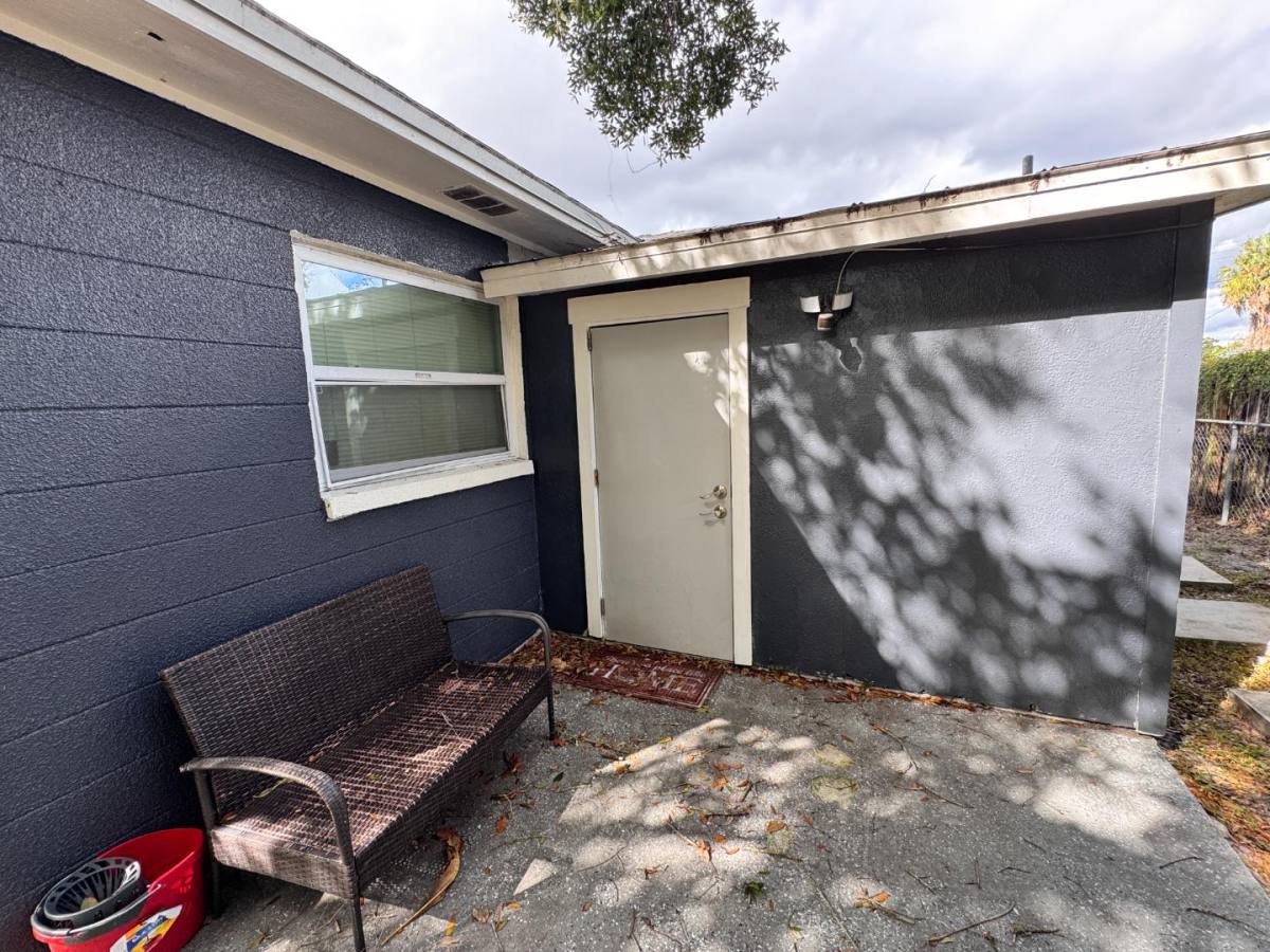 Apartment for rent at 3205 E Frierson Ave Frieson Dr 2 Union, Tampa, FL 33610