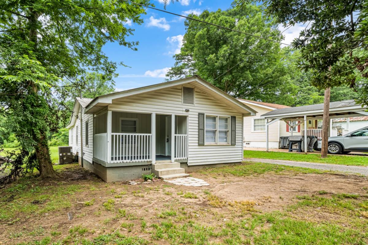 House for rent at 154 Pine Ave, Bessemer, AL 35023