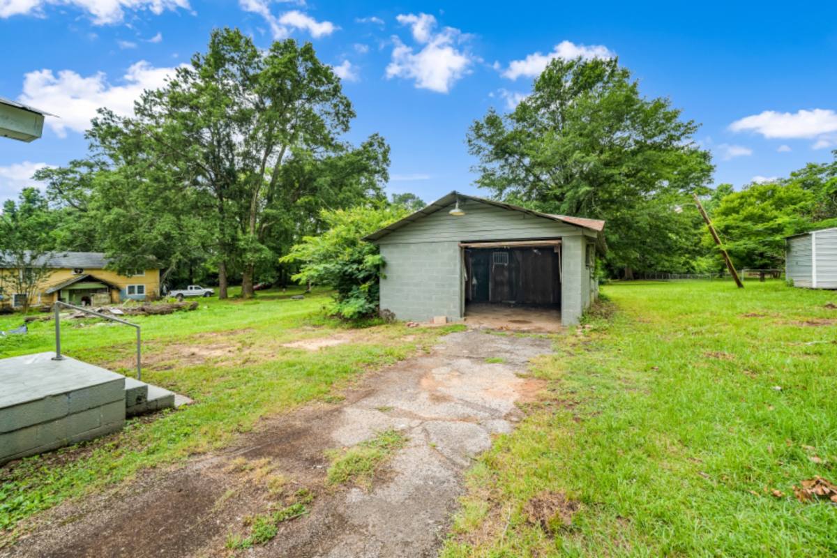 House for rent at 154 Pine Ave, Bessemer, AL 35023