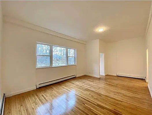 Townhouse for rent at 4601 Henry Hudson Parkway W #A23, Bronx, NY 10471