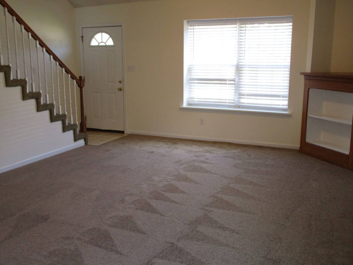Apartment for rent at 5004-5006 Carrie Ridge Dr, Columbia, MO 65203