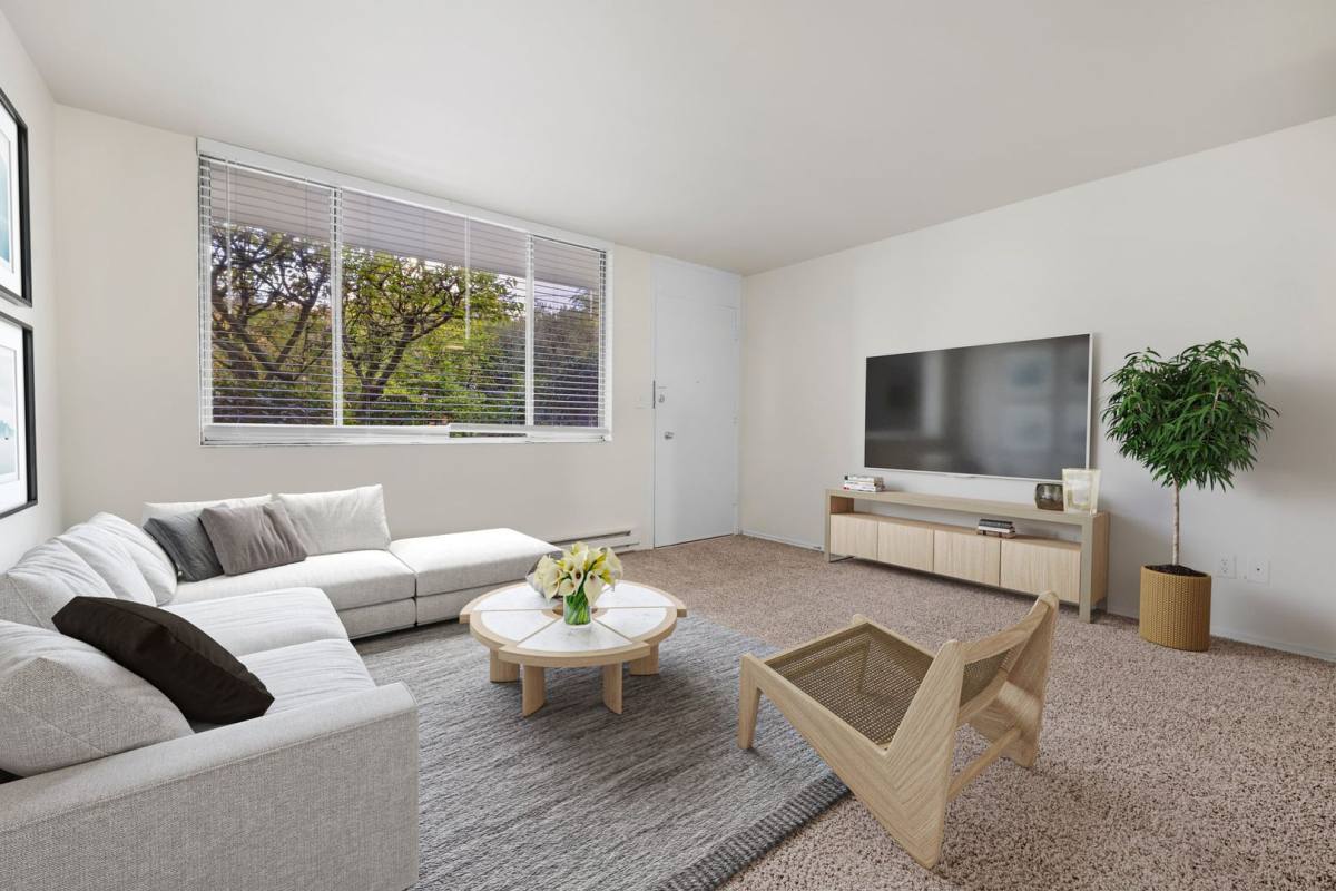 Apartment for rent at 1415 NE 52nd St, Seattle, WA 98105