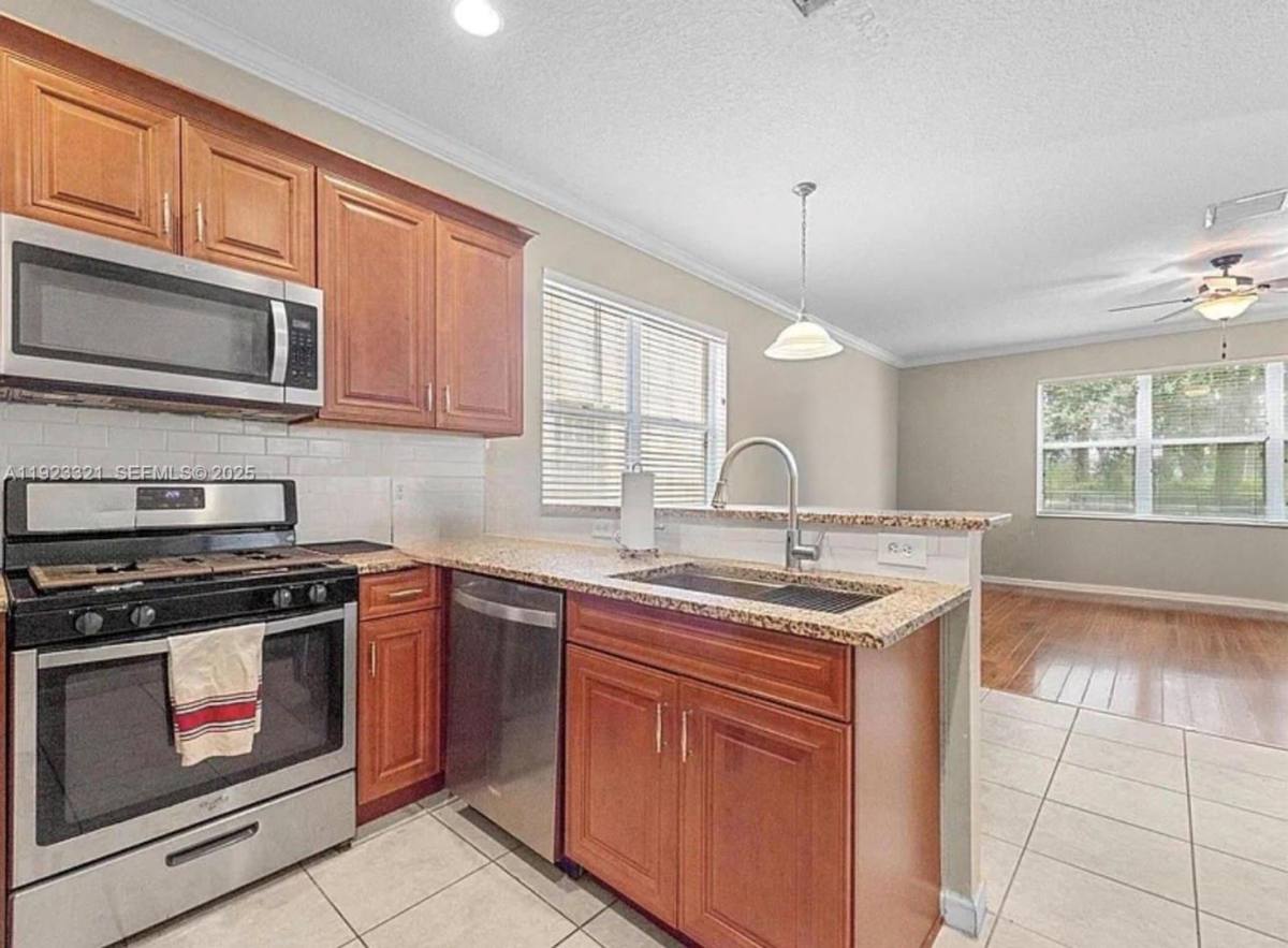 House for rent at 168 Canterbury Place, Wellington, FL 33414