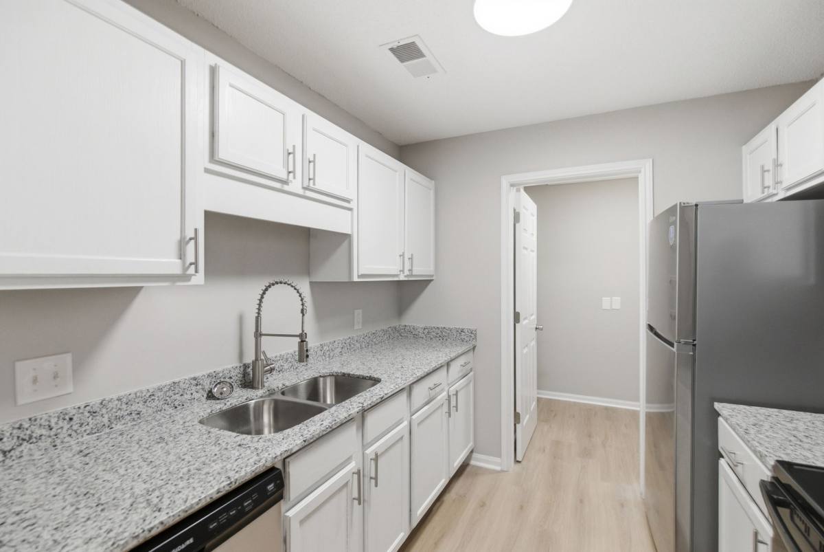 Apartment for rent at 185 La Rue Finis, Leesburg, AL 35983