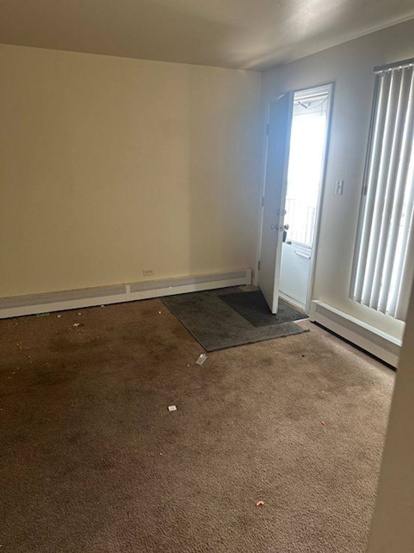 Apartment for rent at 4340 Wilson Ave, Downers Grove, IL 60515