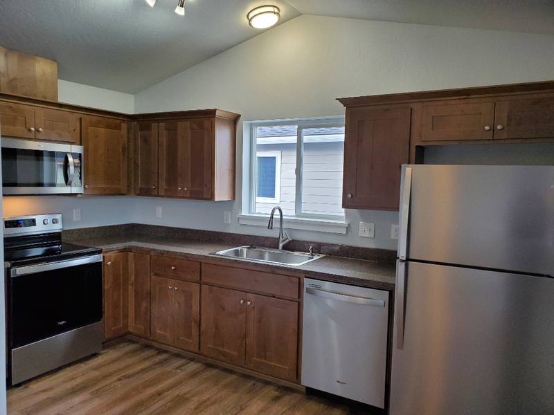 Apartment for rent at 224 Cheryl Lane #9, Phoenix, OR 97535