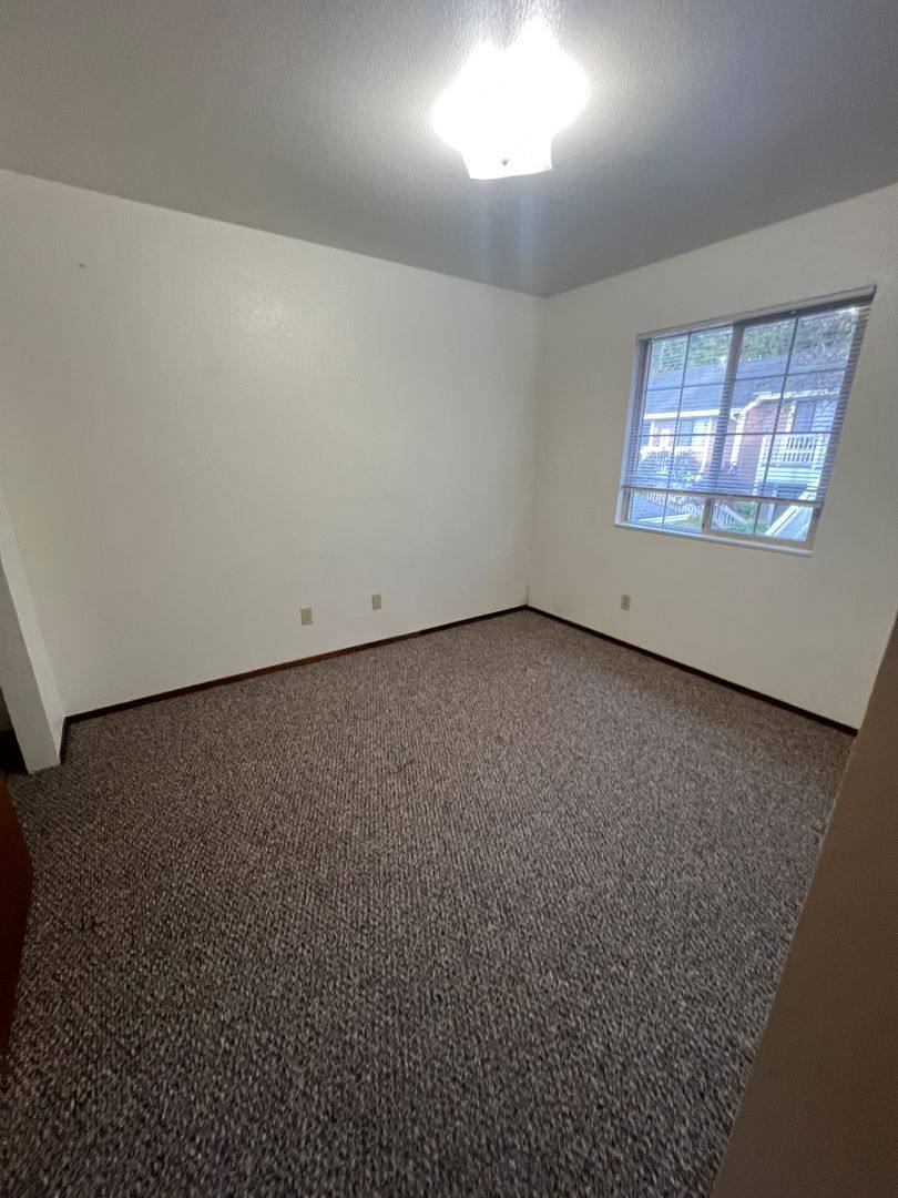 585 Ridge Rd, McKinleyville, CA 95519 - Apartment for Rent - Image 5