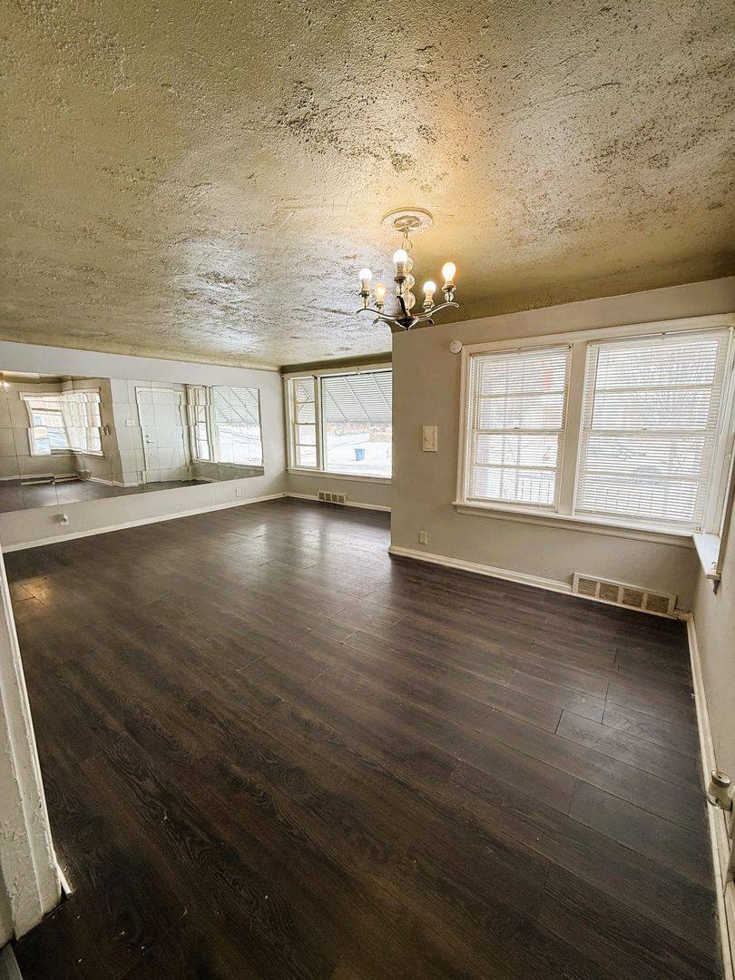 House for rent at 3826 Melba Place, Saint Louis, MO 63121