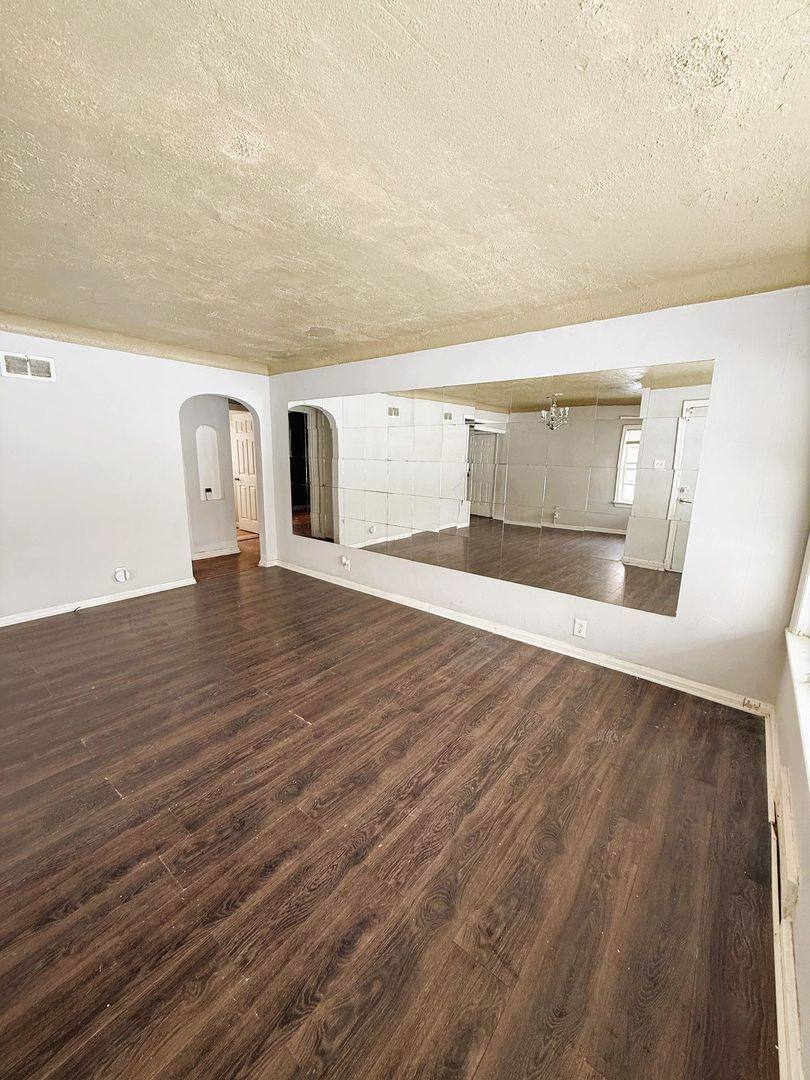 House for rent at 3826 Melba Place, Saint Louis, MO 63121