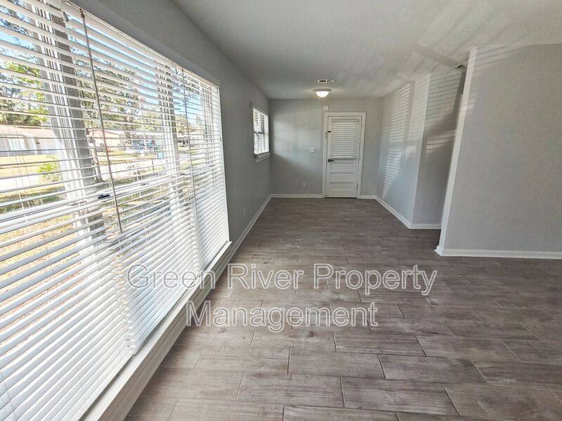 House for rent at 2921 Mansion Rd, Jacksonville, FL 32277