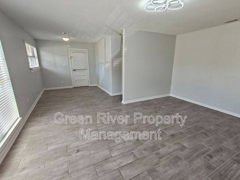 House for rent at 2921 Mansion Rd, Jacksonville, FL 32277