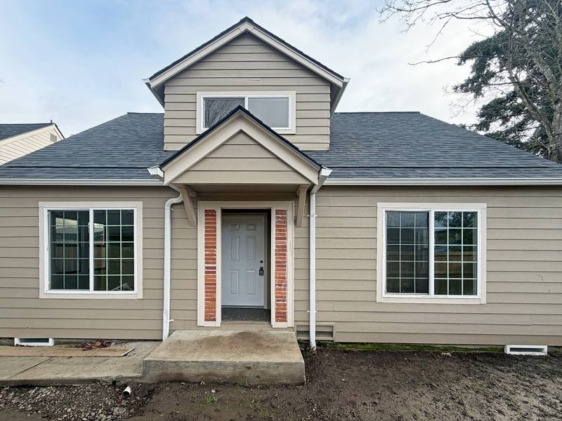 House for rent at 960 Clark St, Eugene, OR 97402