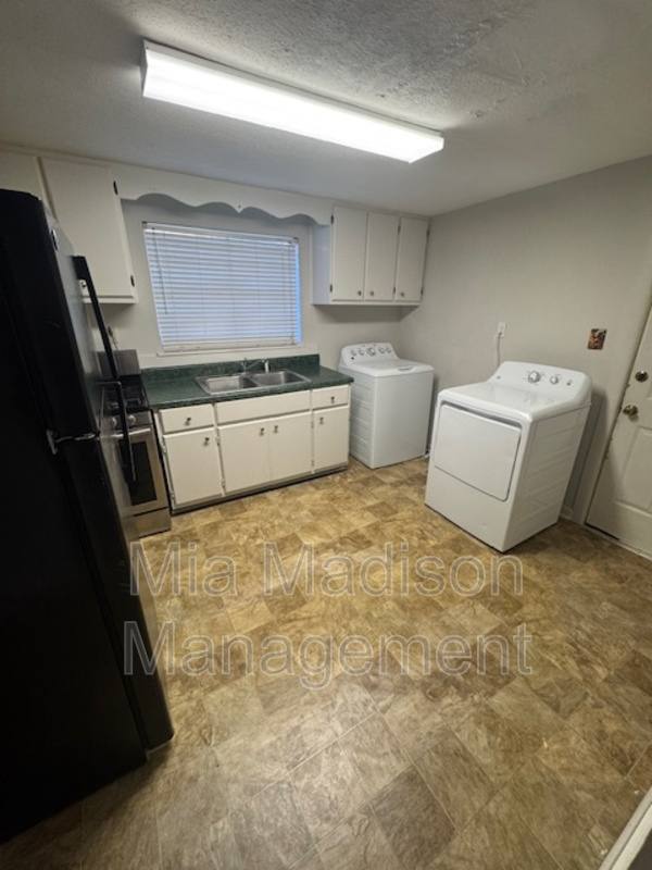 House for rent at 1026 W 41st St, Savannah, GA 31415