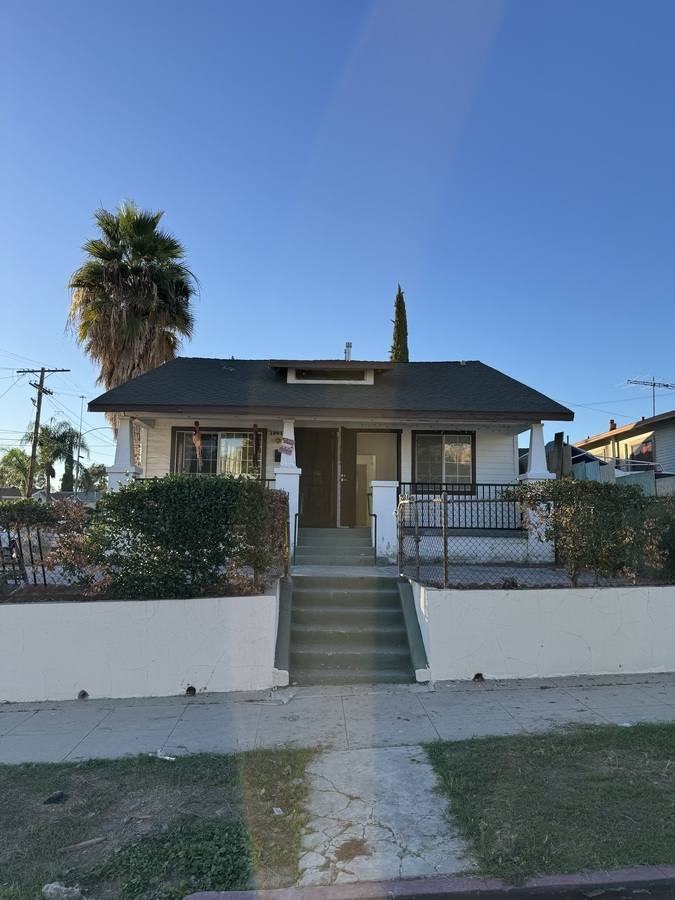 Townhouse for rent at 1003 N Clement St, Los Angeles, CA 90022
