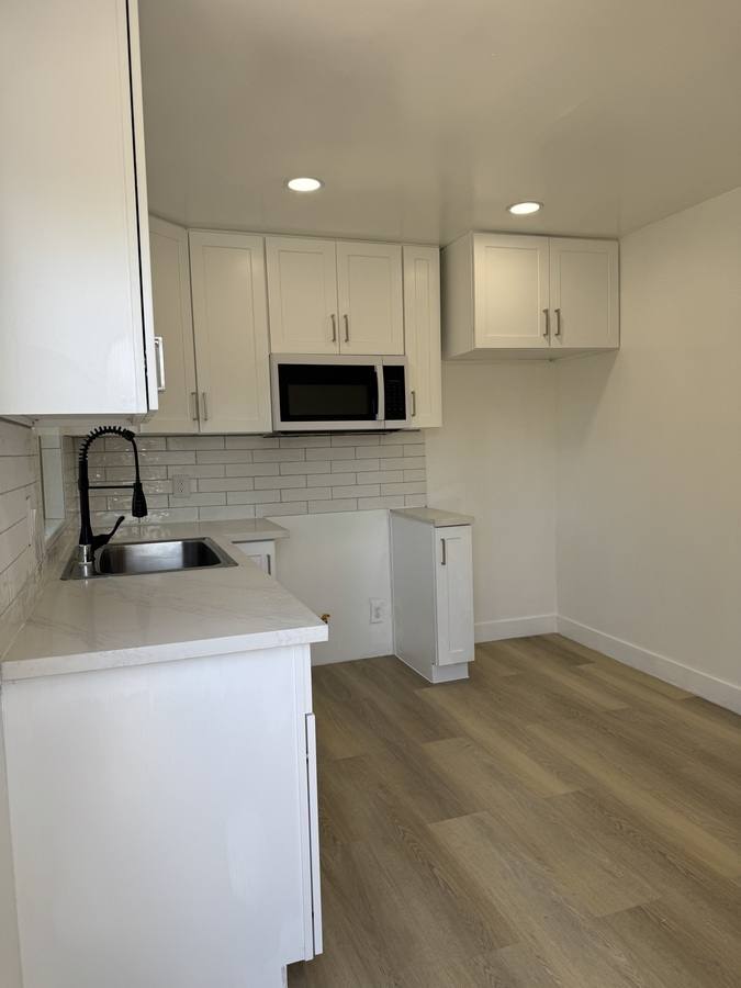 Townhouse for rent at 1003 N Clement St, Los Angeles, CA 90022
