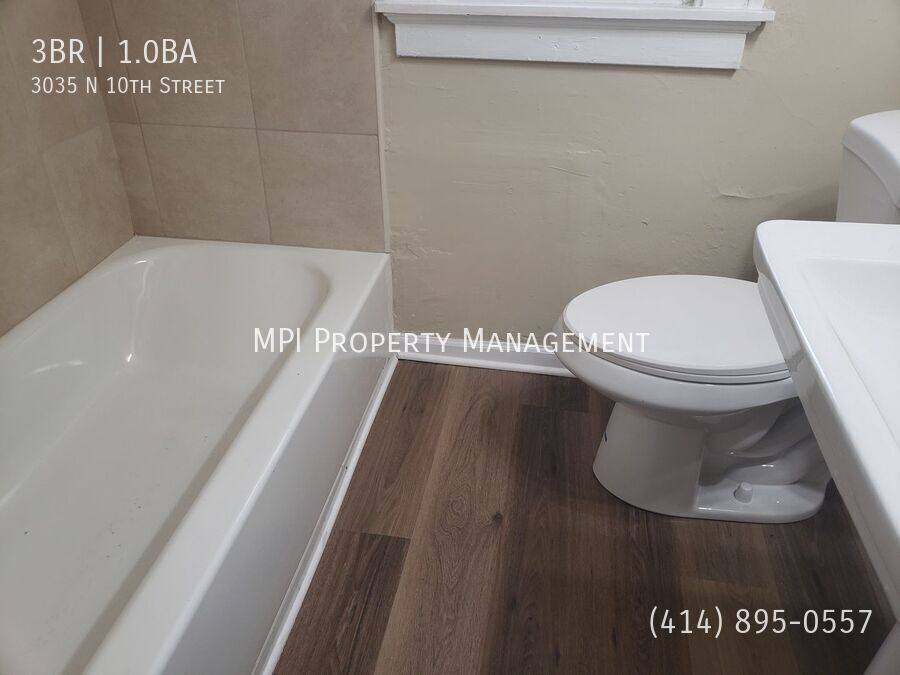 Apartment for rent at 3035 N 10th St, Milwaukee, WI 53206