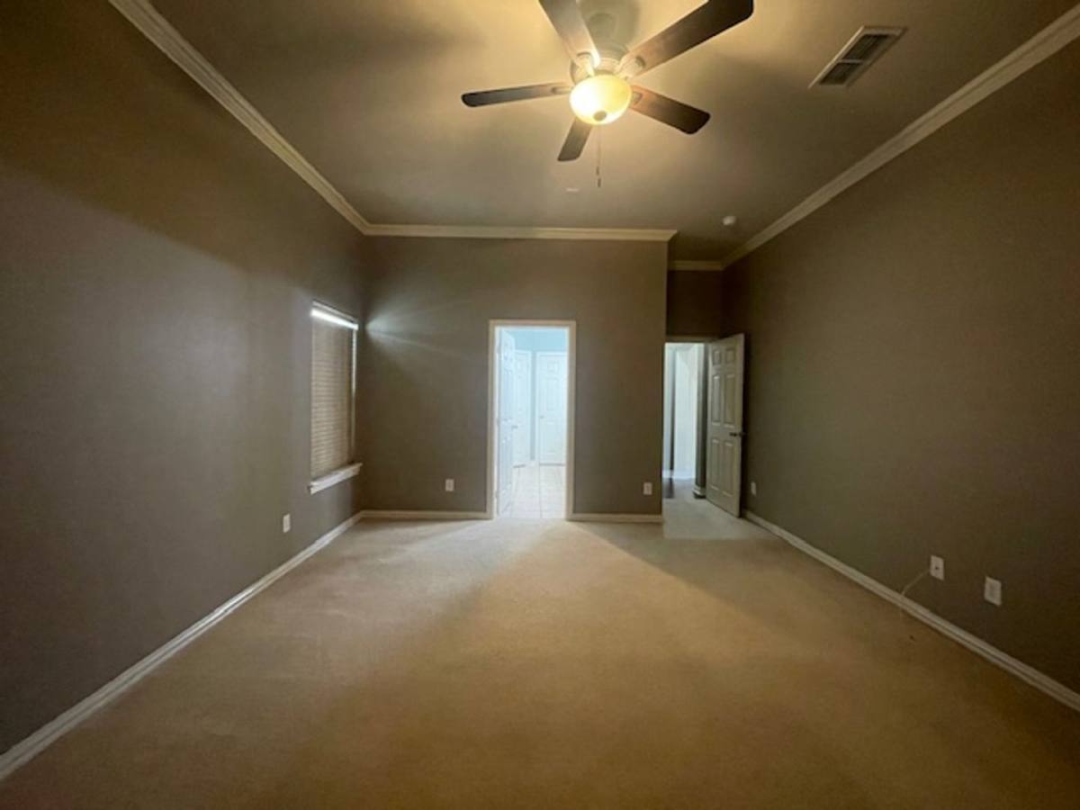 House for rent at 8525 Hudson St, North Richland Hills, TX 76180
