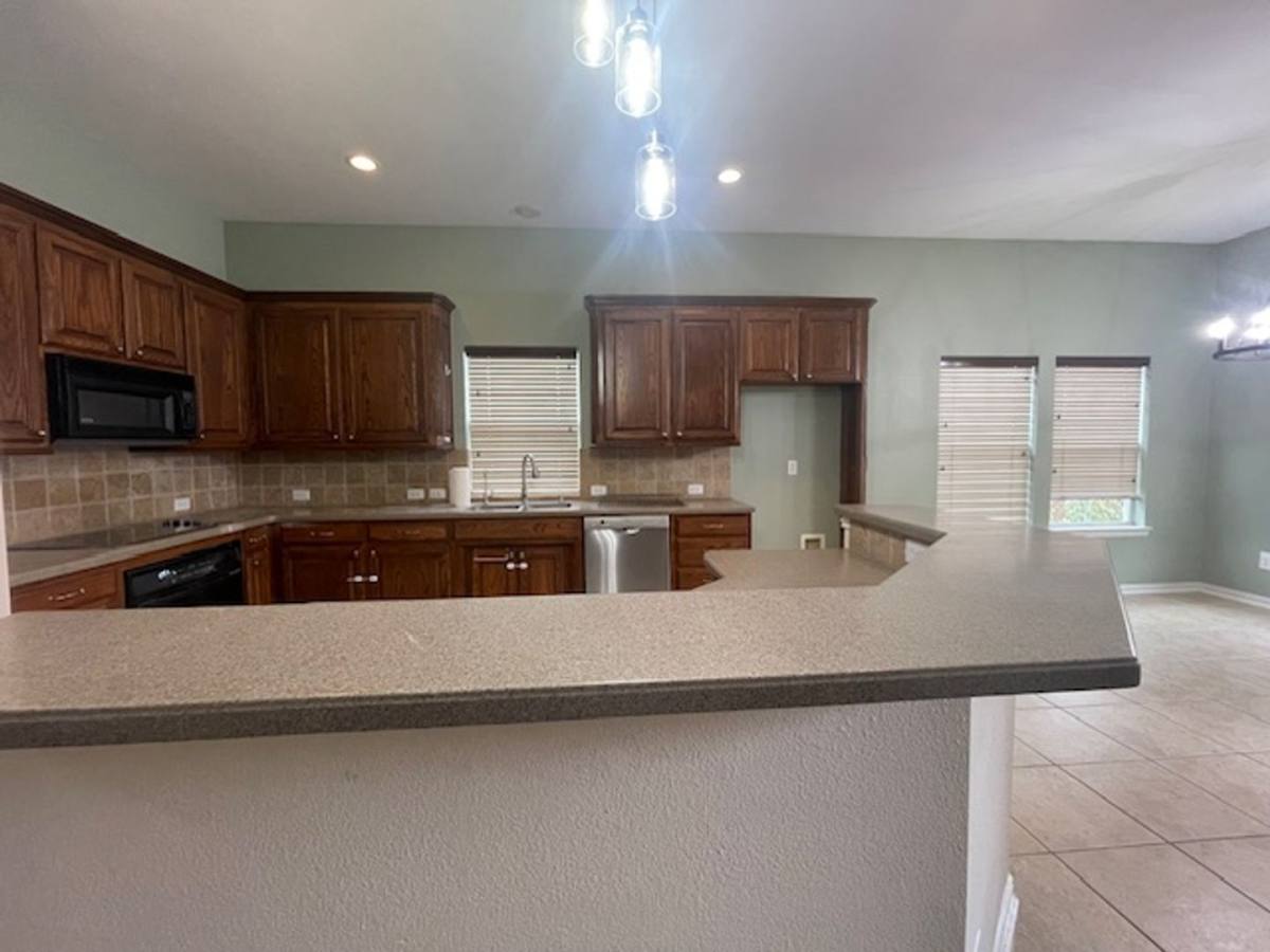 House for rent at 8525 Hudson St, North Richland Hills, TX 76180