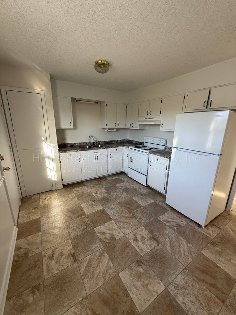 Apartment for rent at 1025 Carolina Ave, Winston Salem, NC 27101