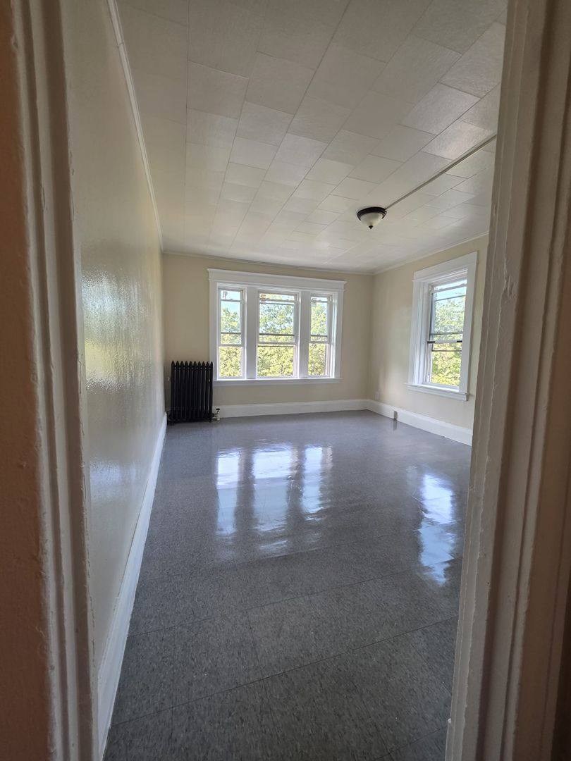 Apartment for rent at 236-240 Locust St, Springfield, MA 01108