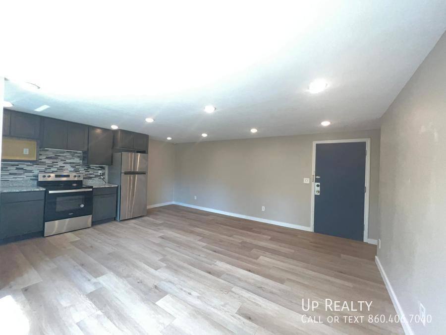 Apartment for rent at 11 Turtle Creek #C24, East Hartford, CT 06108