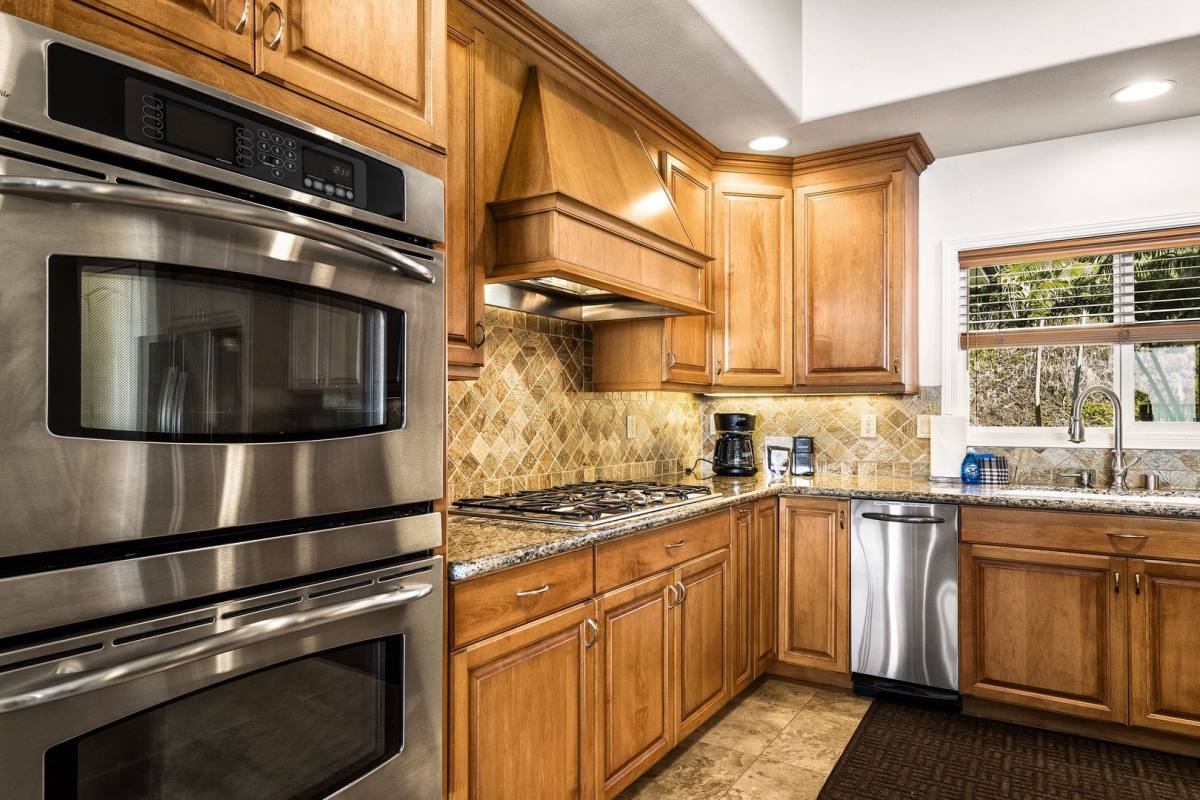 House for rent at 73-1451 Kukuna St, Kailua Kona, HI 96740