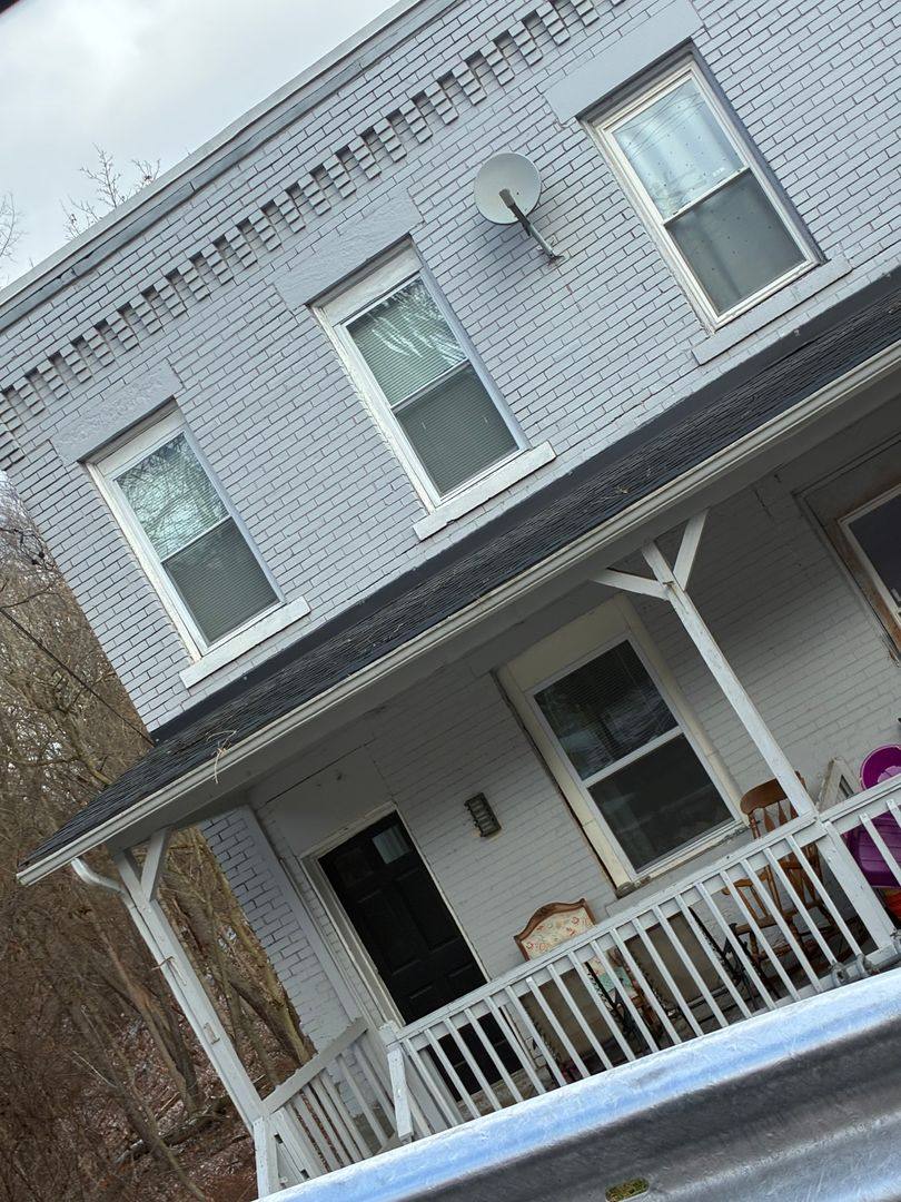 House for rent at 1 Balsam St, Pittsburgh, PA 15202
