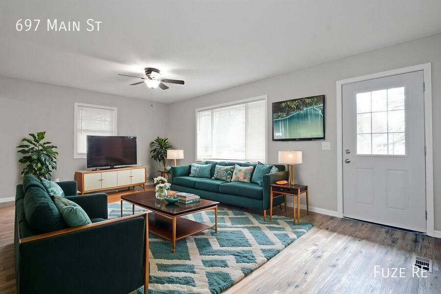 House for rent at 697 Main St, Circle Pines, MN 55014