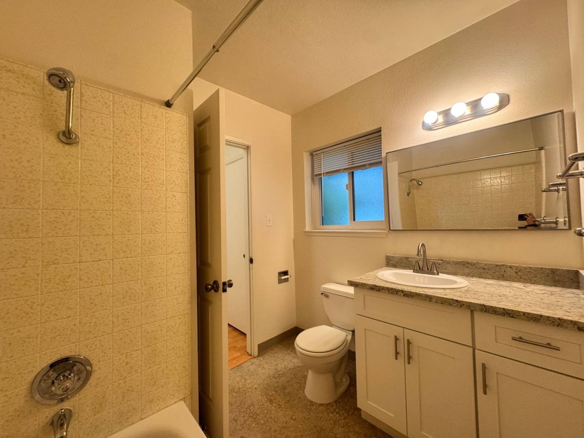 Apartment for rent at 3810 H St, Sacramento, CA 95816