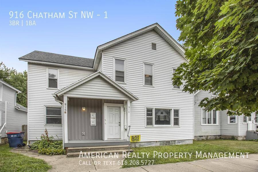 Apartment for rent at 916 Chatham St NW #1, Grand Rapids, MI 49504