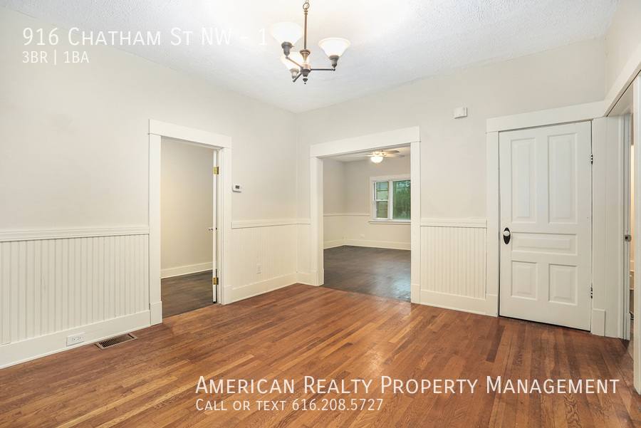 Apartment for rent at 916 Chatham St NW #1, Grand Rapids, MI 49504