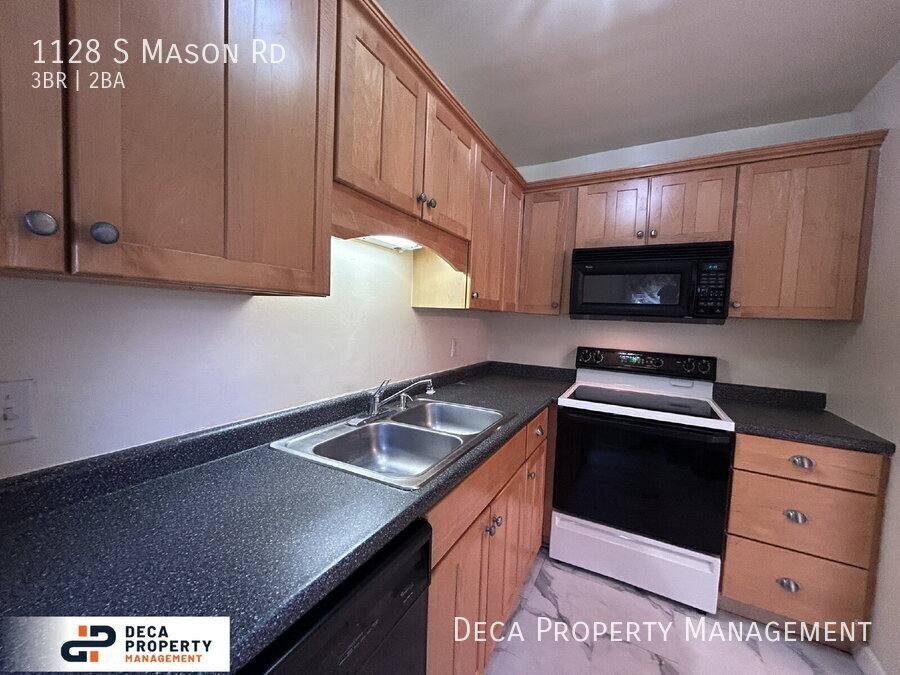 Condo for rent at 1128 S Mason Rd, Saint Louis, MO 63131