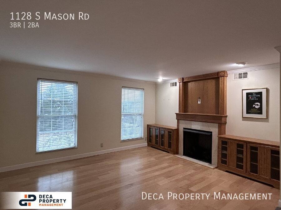 Condo for rent at 1128 S Mason Rd, Saint Louis, MO 63131